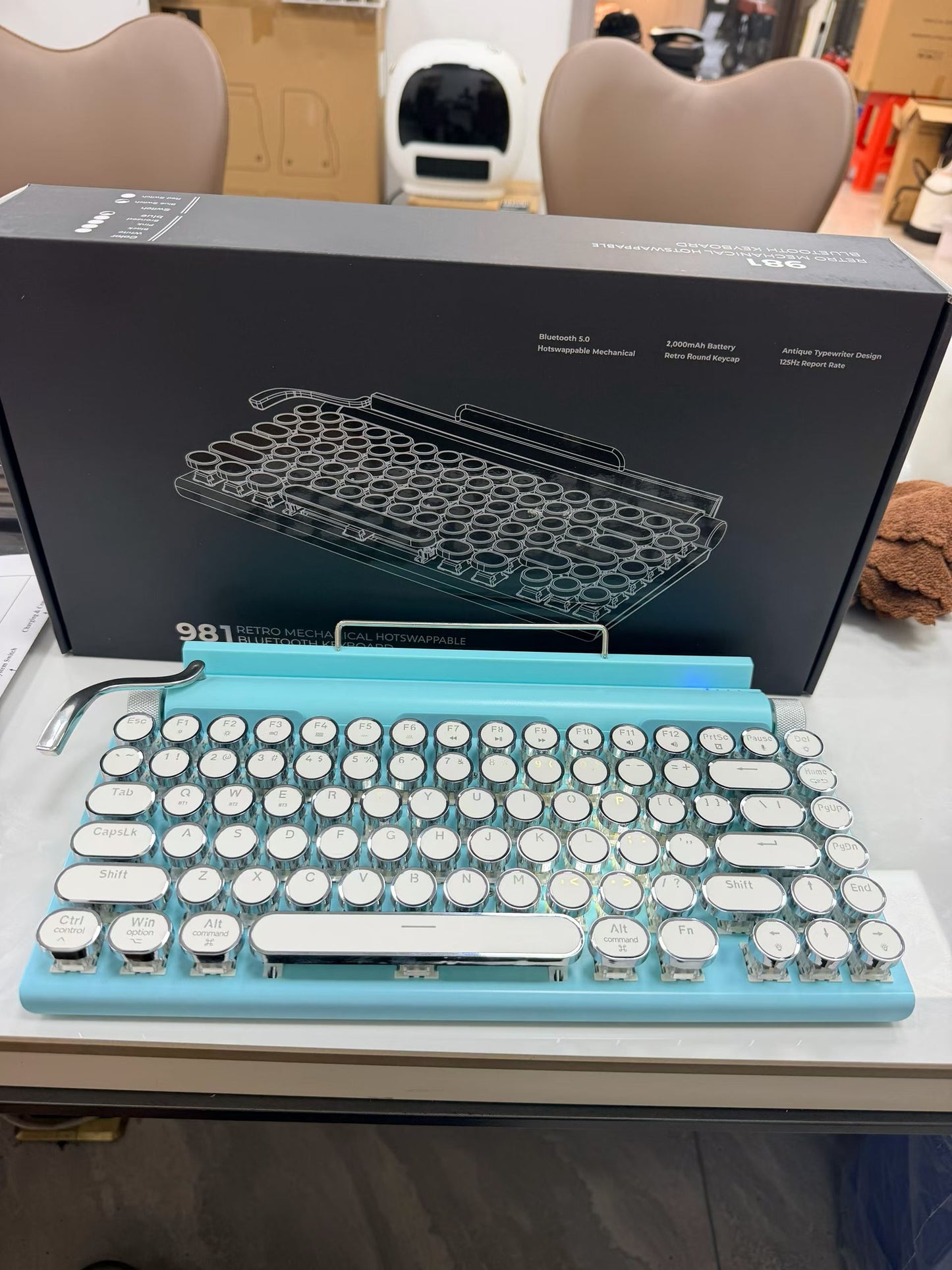 Retro Typewriter Style Wireless Keyboard - Wholesale